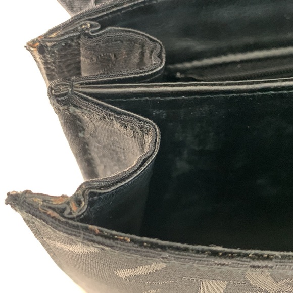 Vintage Nina Ricci Masanger Bag - Picture 10 of 12